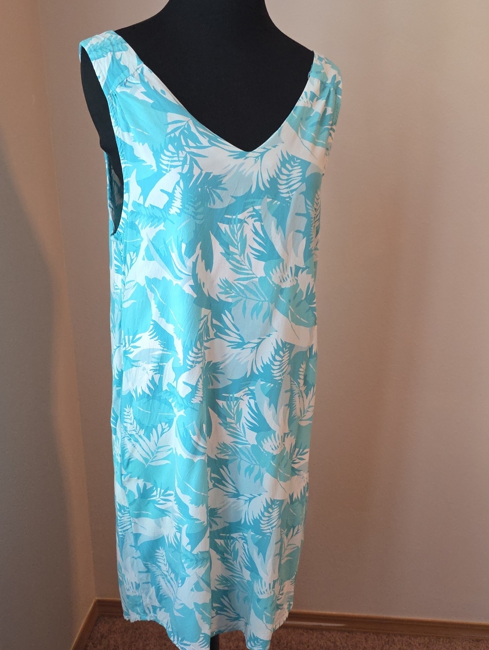 Natural Reflections Aqua and White Leaf-Print Sundress